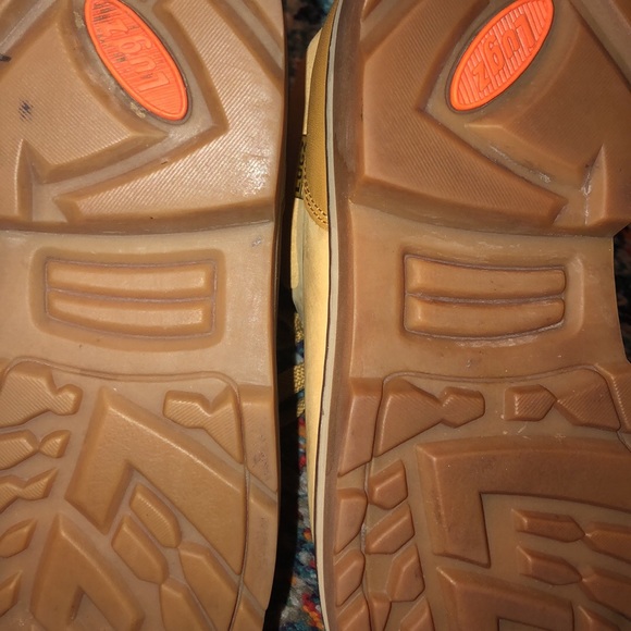 Rare retro Lugz. Mid boot/ shoe in camel color main image 6